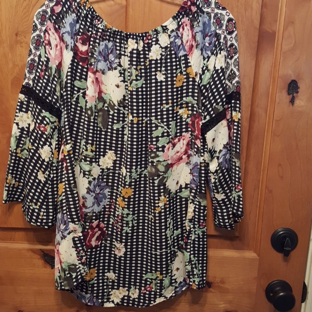 Blouse - Picture 3 of 3